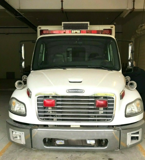 2005 Freightliner M2 American LaFrance Ambulance EMS Vehicle