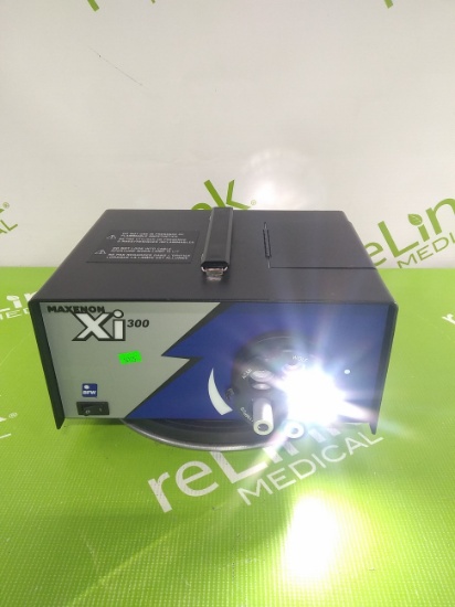 BFW, Inc. Maxenon Xi 300 Light Source - 097450