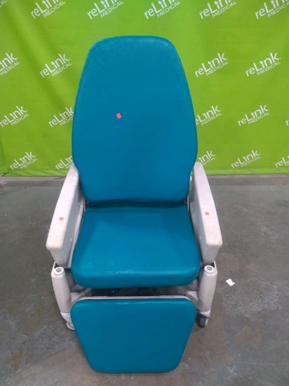 Hill-Rom P1320 Procedural Recliner Chair - 103051