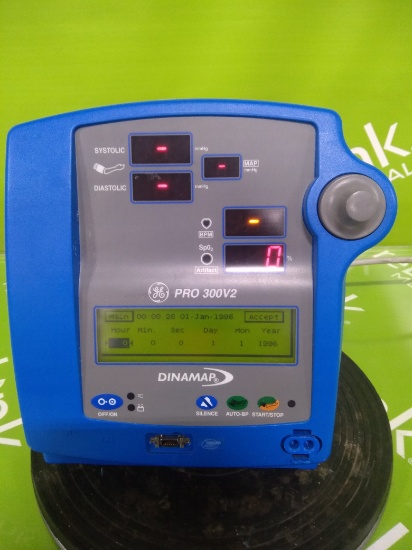 GE Healthcare Dinamap Pro 300V2 DP310N-EN Vital Signs Monitor - 116464