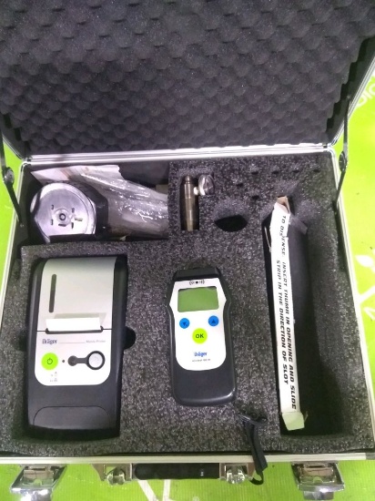 Draeger Medical Alcotest 6810 Breathalyzer Breath Alcohol Test Kit - 104196