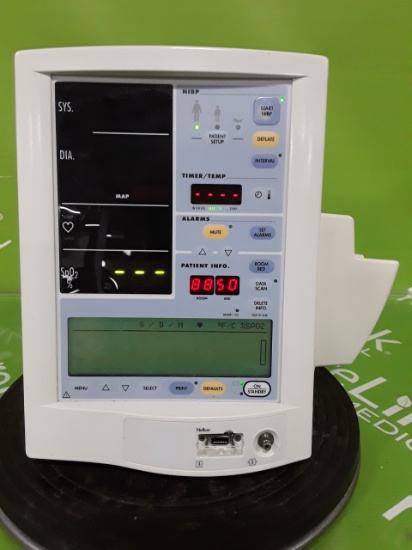 Datascope Medical Accutorr Plus Vital Signs Monitor - 121496