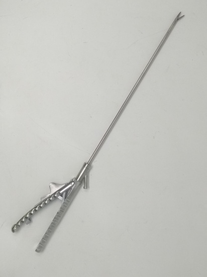 Ethicon Inc. E705R Laparoscopic Needle Holder - 143507