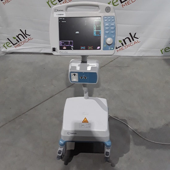 Invivo MDE Precess MRI 3160 Patient Monitoring System w/ Charging Cart - 004604