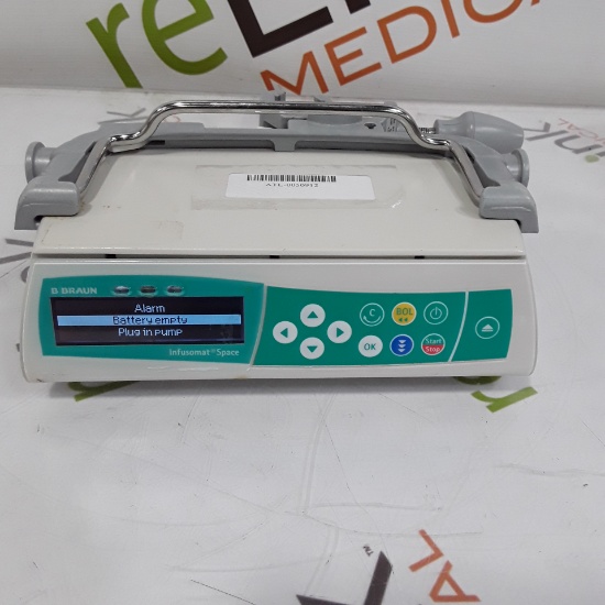 B. Braun Infusomat Space w/Pole Clamp & AC Adapter Infusion Pump - 312032