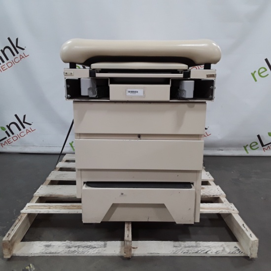 UMF Medical 5140 Exam Table - 318125