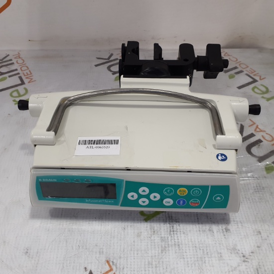B. Braun Infusomat Space w/Pole Clamp Infusion Pump - 362881