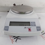 Ohaus ARA520 Adventurer Precision Scale - 414875