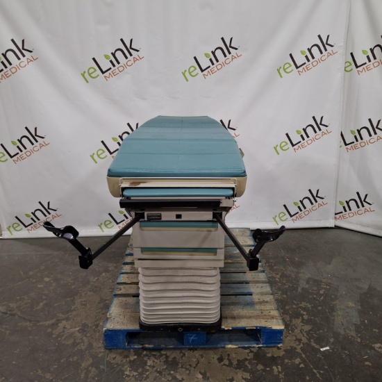 Midmark 405 Hi-Low Power Exam Table - 446622