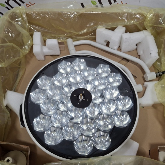 Stryker Visum II Surgical Light - 444249
