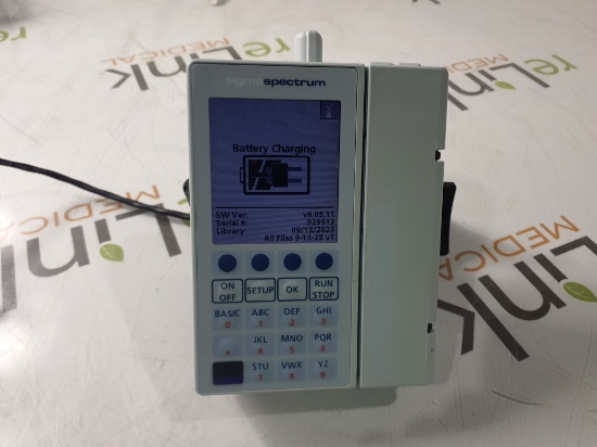 Baxter Sigma Spectrum 6.05.11 with B/G Battery Infusion Pump - 421605
