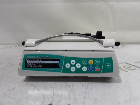 B. Braun Infusomat Space w/Pole Clamp & AC Adapter Infusion Pump - 414939
