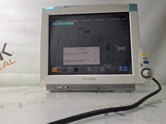 Philips IntelliVue MP70 Patient Monitor - 452036