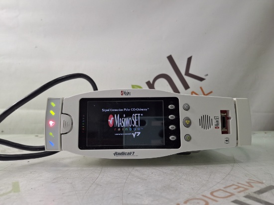 Masimo Radical 7 Pulse Oximeter w/ Base - 453086
