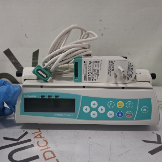 B. Braun Infusomat Space w/Pole Clamp & AC Adapter Infusion Pump - 453643