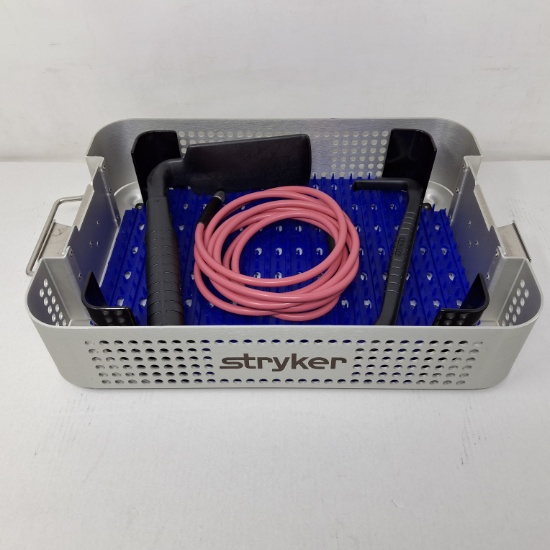 Stryker Eikon LT Illuminated Retractor System - 617930