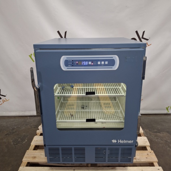 Helmer Inc HLR105 Undercounter Laboratory/Pharmacy Refrigerator - 674101