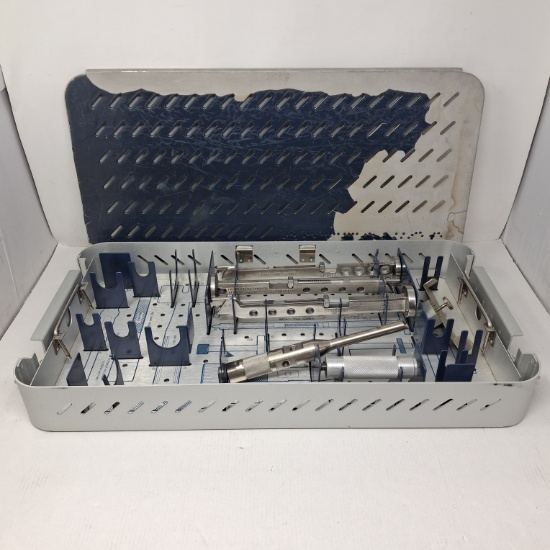 Howmedica Osteonics Corp. 1302-2010 Cutting Edge Femoral Instrument Tray - 679908
