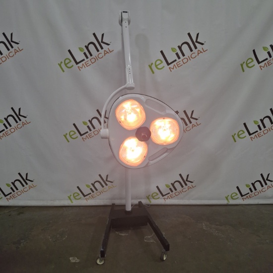 Skytron ST19 Dual Head Surgical Lights - 686189