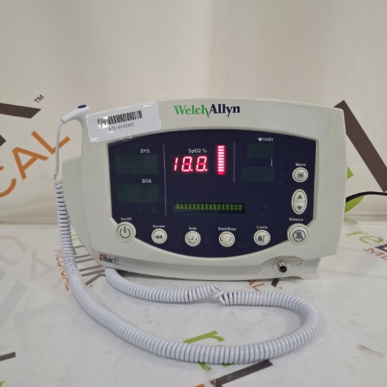 Welch Allyn 300 Series - Masimo SpO2, Temp Vital Signs Monitor - 622853