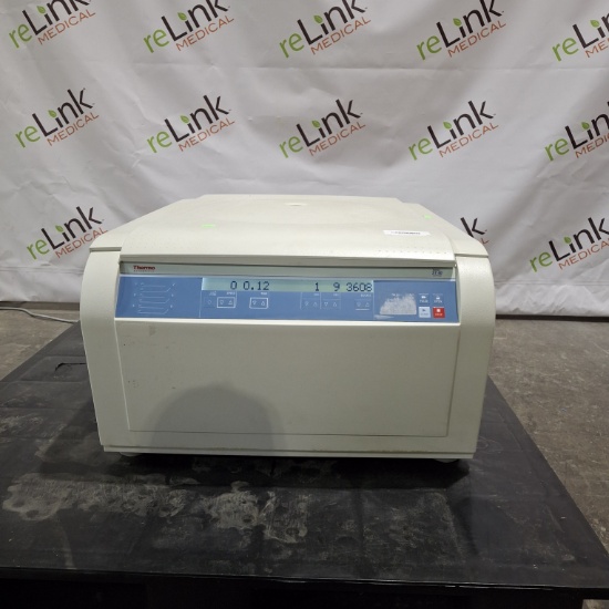 Thermo Scientific Sorvall ST 40 Centrifuge - 672568