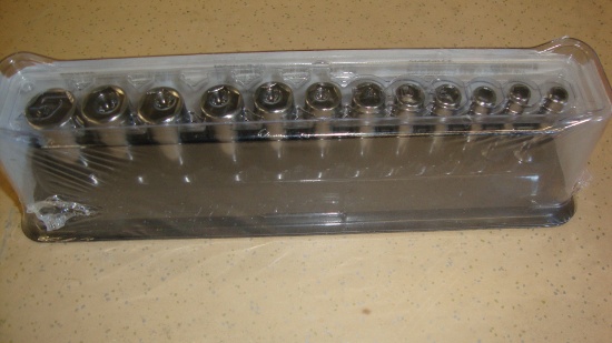 New Snap On 12pcs. 1/4 Metric Deep Socket Set