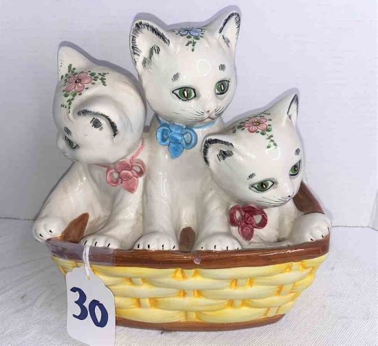 Kittens in Basket Ceramic Statue, made in Italy 10"x 9" ( small chip)