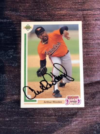 Arthur Rhodes Autographed Card