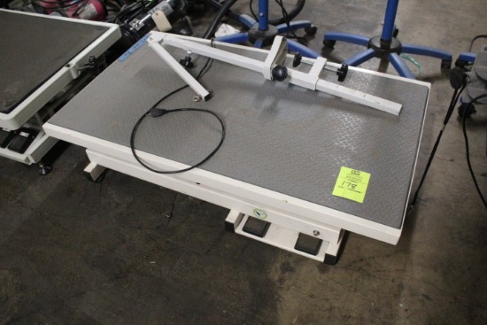 Dura Dog Electric Hydraulic Table