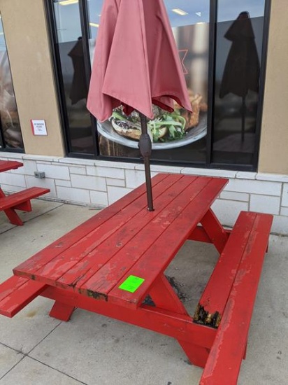 Picnic Table with Umbrella