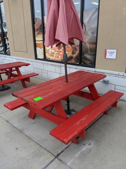 Picnic Table with Umbrella