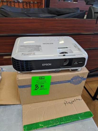 Epson 3LCD projector w/ screen