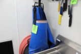 Carry Hot& Cold Aprons