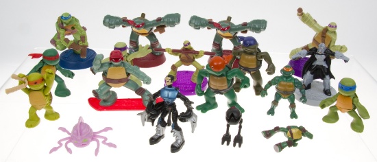Lot of Vintage Teenage Mutant Ninja Turtles Figures