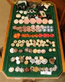 NICE COLLECTION OF VINTAGE AND ANTIQUE BUTTONS,
