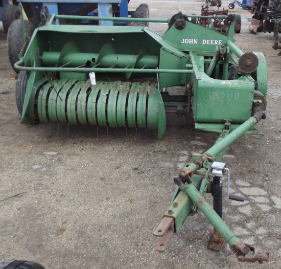 JD 14T Squarde Baler