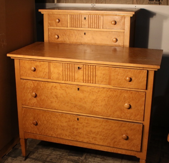 2 chest of Maple drawers