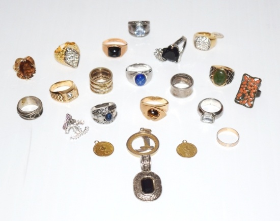 Lot of 17 Mens & Womens Costume Rings, 4 Pendants & 1 Earring