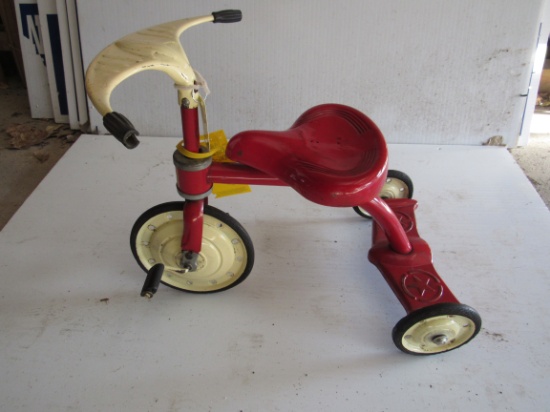 1950'S AMF BATWING TRICYCLE (CREAM BARS NICE)