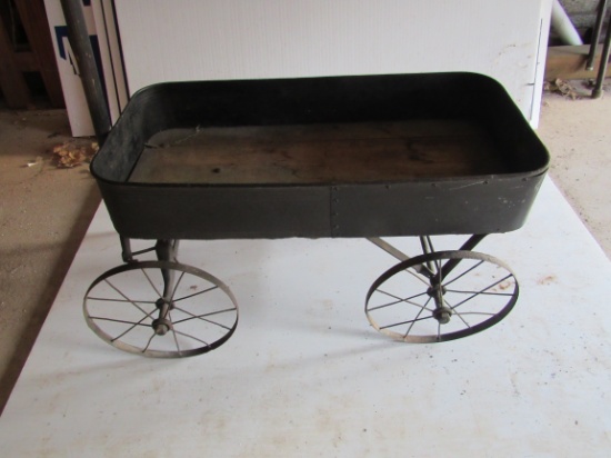 1920's WOOD BOX,STEEL WHEELS, SAME SIZED FRONT AND REAR WHEELS