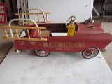 EARLY 1960'S MURRAY FIRE TRUCK ENGINE #1 (COMPLETE WITH LADDERS,BELL AND CAPS)