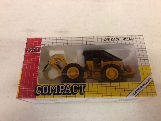 Cat grapple skidder