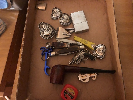 Lot of pocket knives, lighters and etc