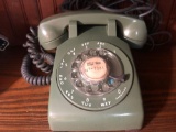 VINTAGE MINT GREEN ROTARY PHONE