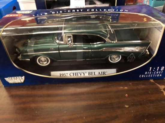 Motor max 1957 Chevy Bel Air 118 scale diecast