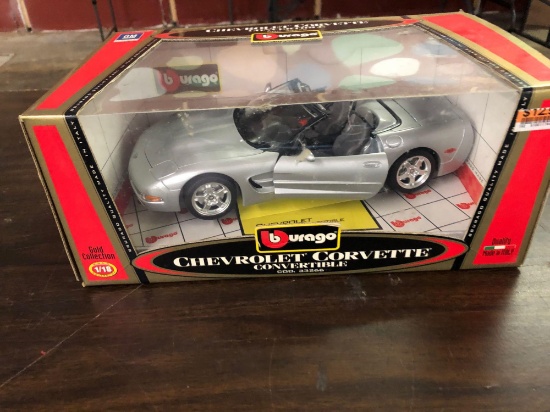 Burago Chevrolet Corvette convertible 1/18 scale diecast