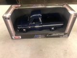 Motor max 1966 Chevy C 10 pick up 1/24 scale diecast