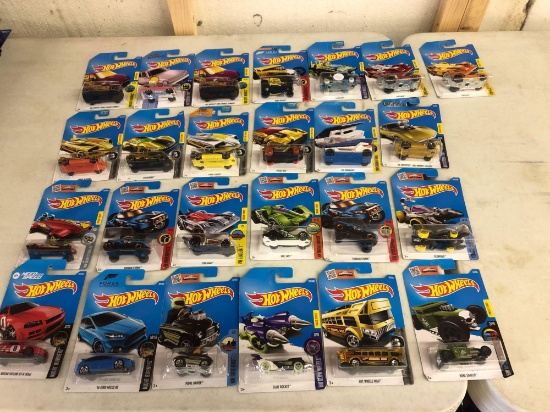 ASSORTED HOT WHEELS CARS