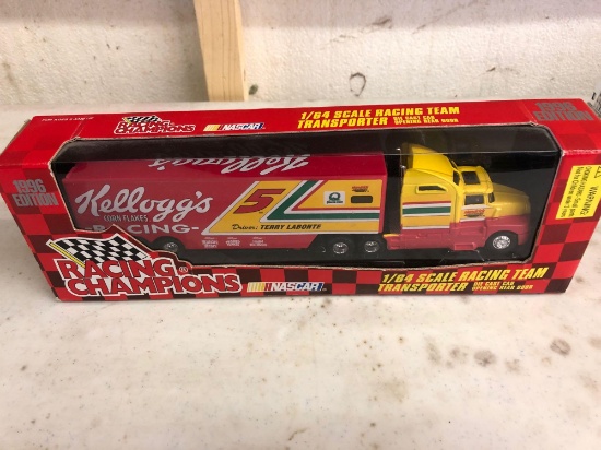 Racing champions 164 scale racing team transporter