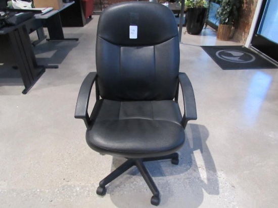 ADJUSTABLE OFFICE CHAIR